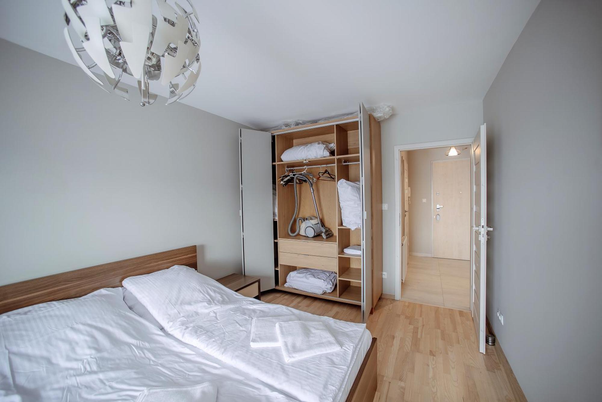 Apartament Jana 14 Z Garazem Podziemnym บอชเนีย ภายนอก รูปภาพ